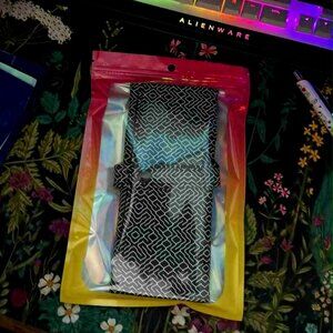 Pengems Pen Wrap case - black w/design -- MINT